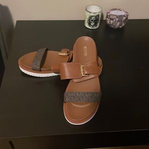 Sandals Michael Kors Brown size 9